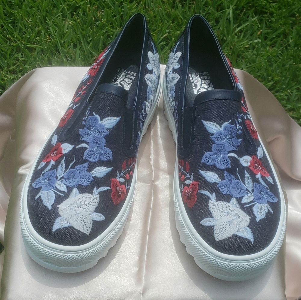 SALVATORE FERRAGAMO EGLA DENIM SIZE 10